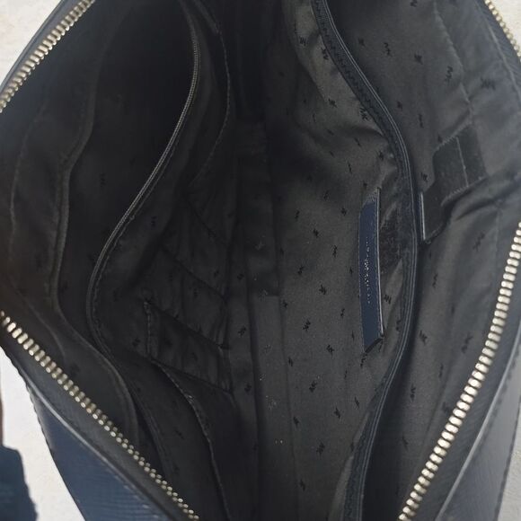 Michael Kors High Quality Briefcase EUC - Picture 6 of 9